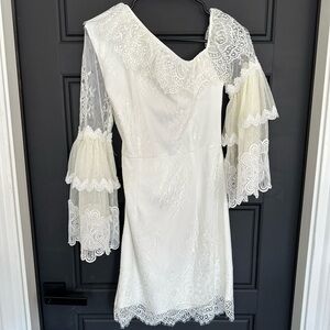 Two sisters off shoulder lace dress
